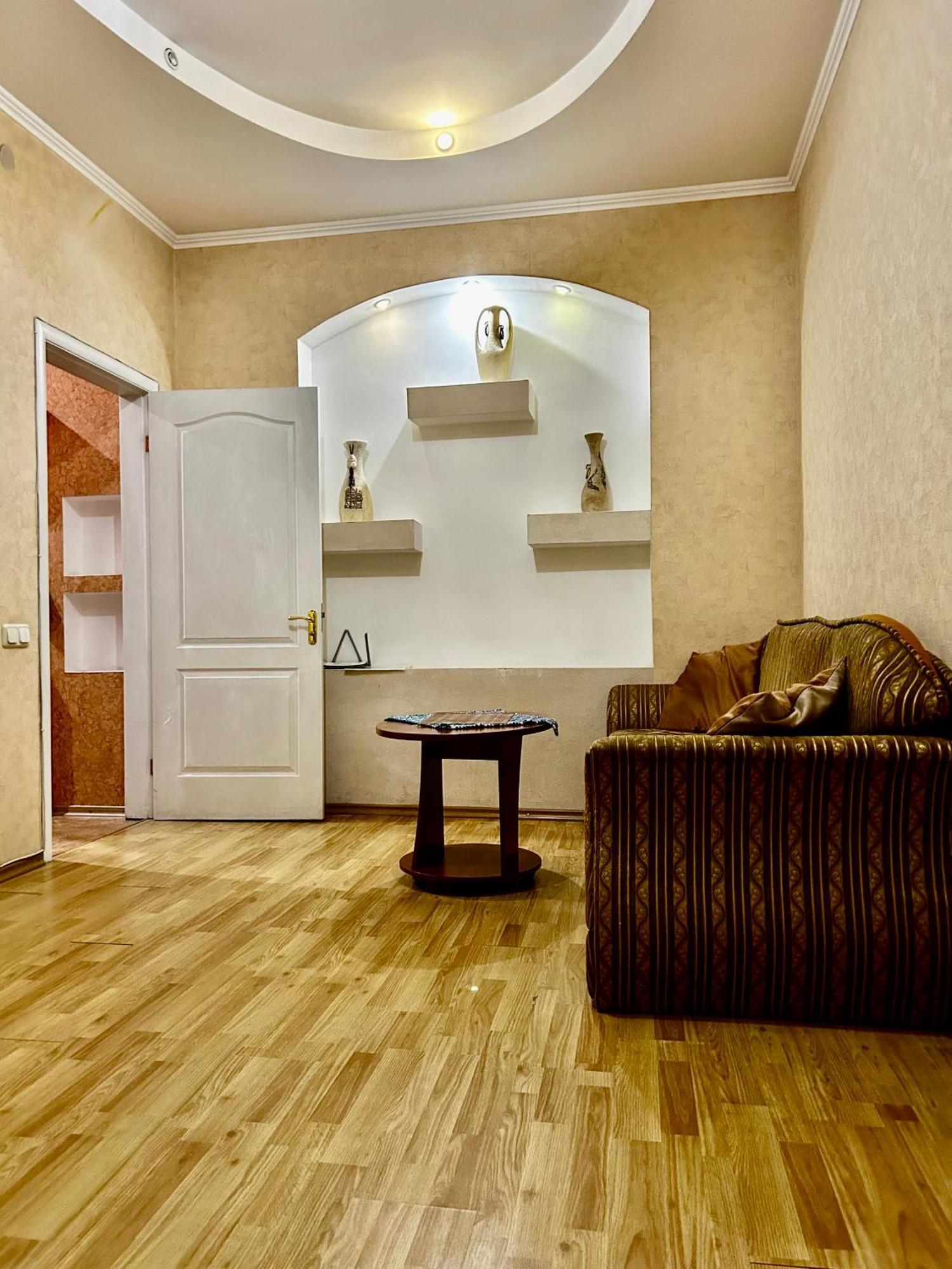 Apartment Near Train Station And Close To City Center キエフ エクステリア 写真